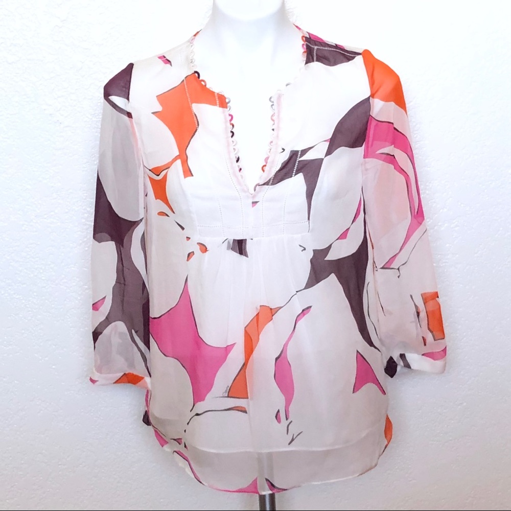 Diane Von Furstenberg silk blouse sz. 2